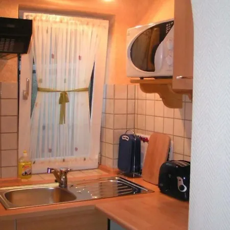 Ferienbungalow Mit Terrasse Und Angelplatz By Interhome Prázdninový dům Born